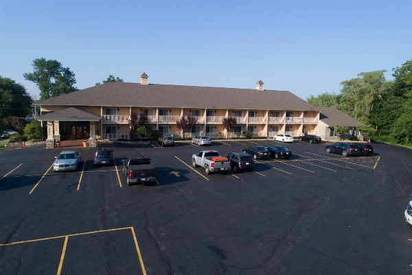 Hampton Falls Inn Main image